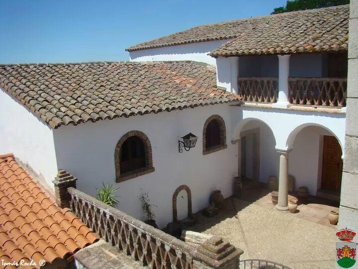 Hostal El Camionero Burguillos Del Cerro Exterior photo